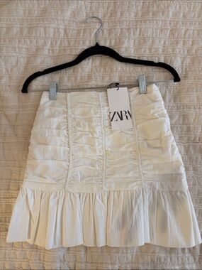 Zara White Ruffled Mini Skirt - NWT